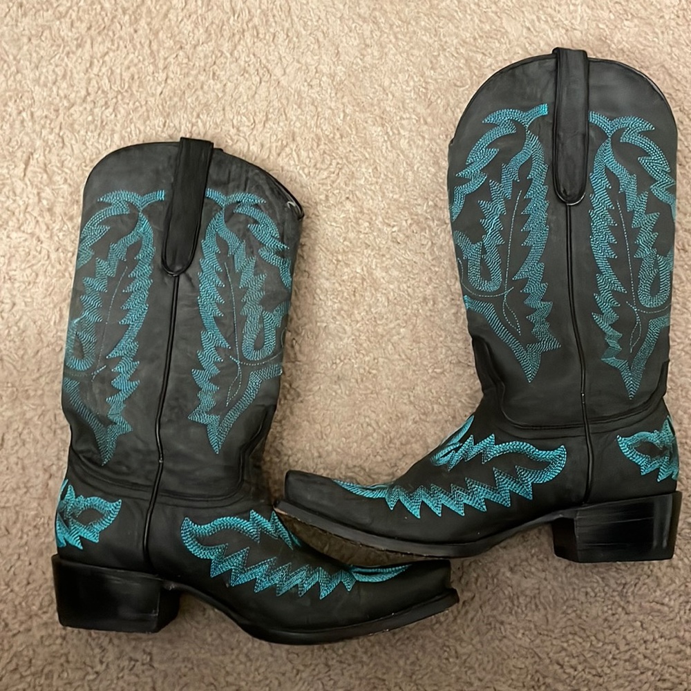 Size 10 Women’s Los Altos Country Boots. Great for line dancing